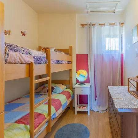 Casa Anika With Private Pool Hébergement de vacances Žminj