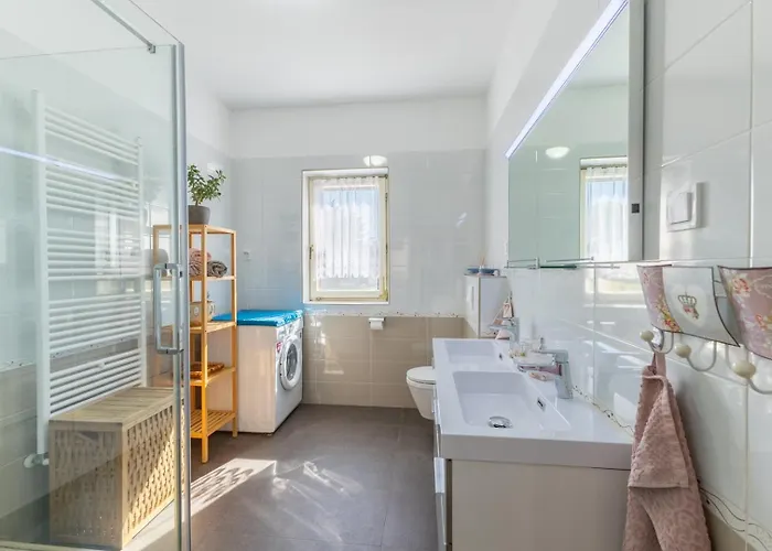 Casa Anika With Private Pool Vikendica *