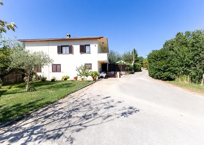 Casa Anika With Private Pool Žminj